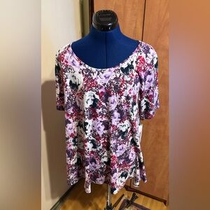 New LulaRoe x Disney Cruella de Vil Perfect T